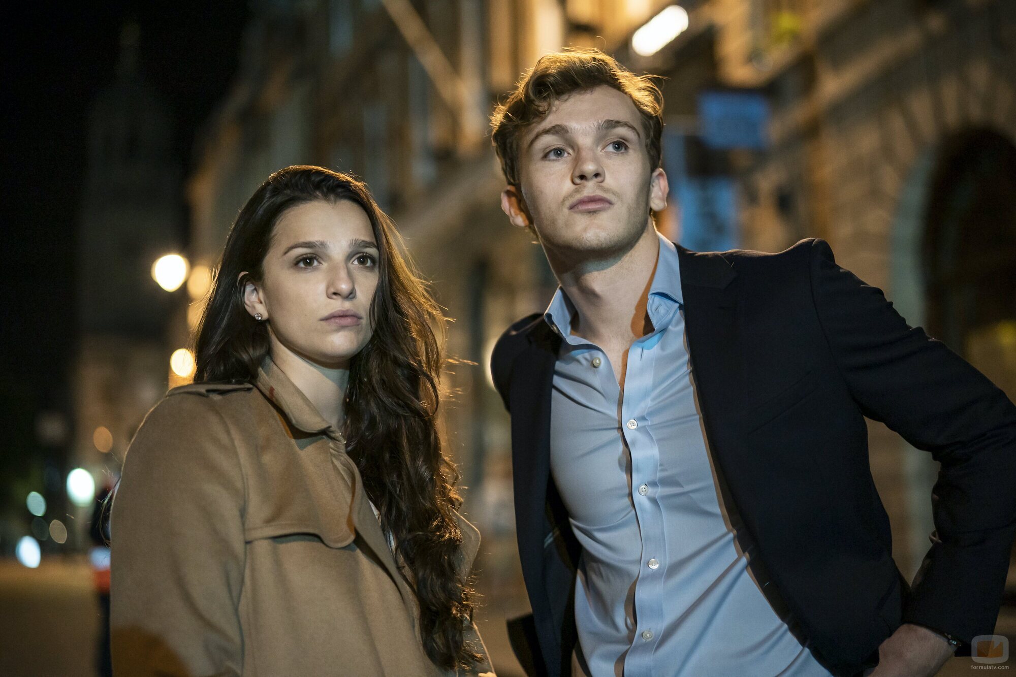 Marisa Abela y Harry Lawtey en el 1x02 de 'Industry'