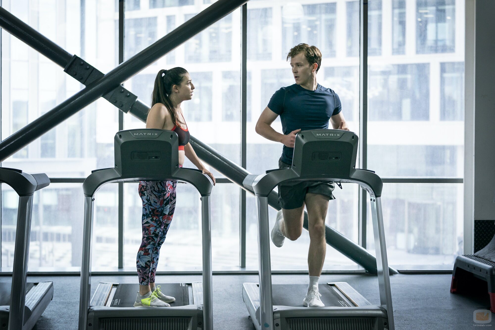 Marisa Abela y Harry Lawtey en la temporada 1 y el capítulo 03 de 'Industry'