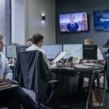 Chris Reilly y Myha'la Herrold en 'Reunión' de 'Industry'