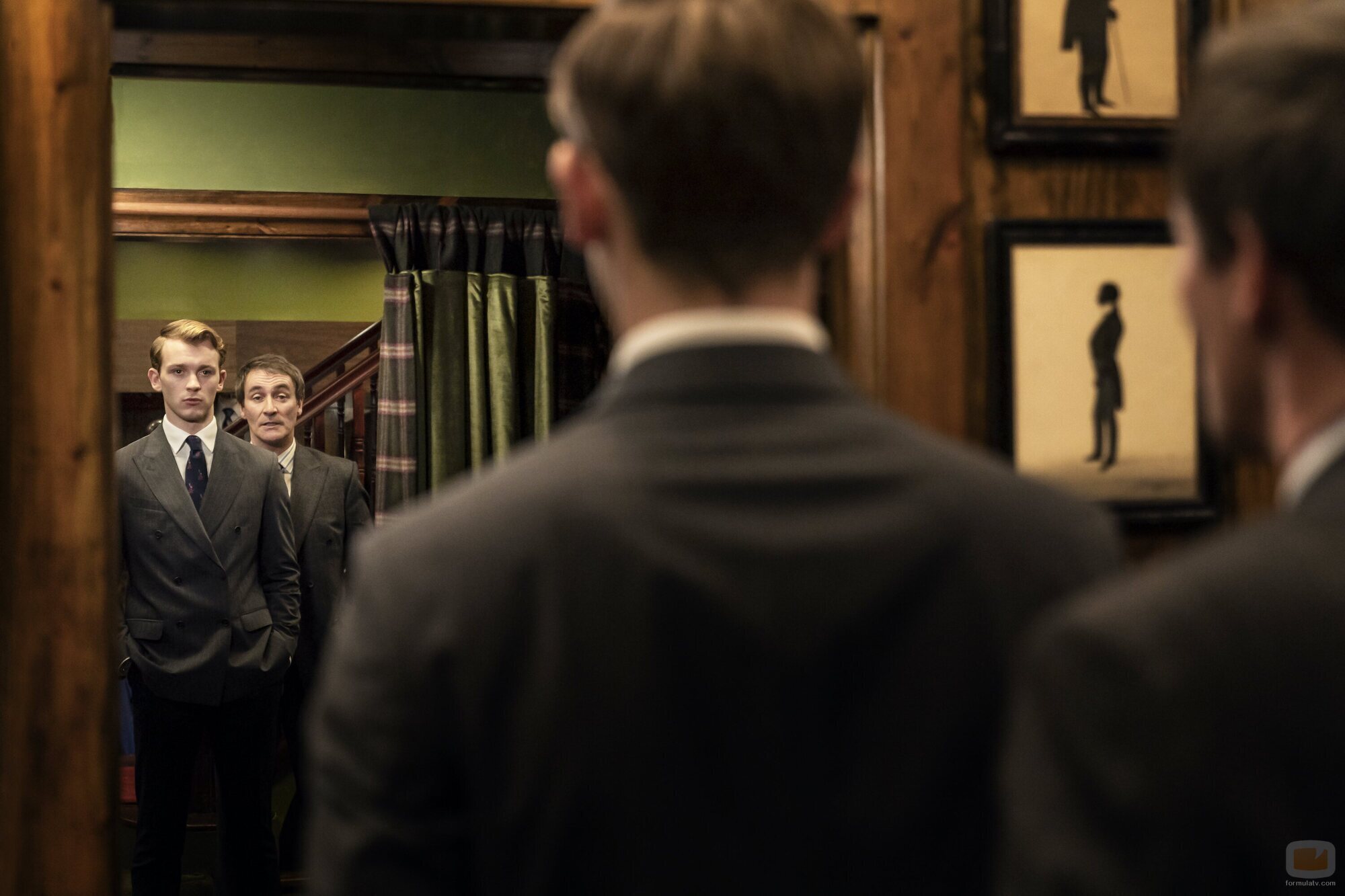 Harry Lawtey en 1x05 titulado 'Comportamiento Aprendido' de 'Industry'