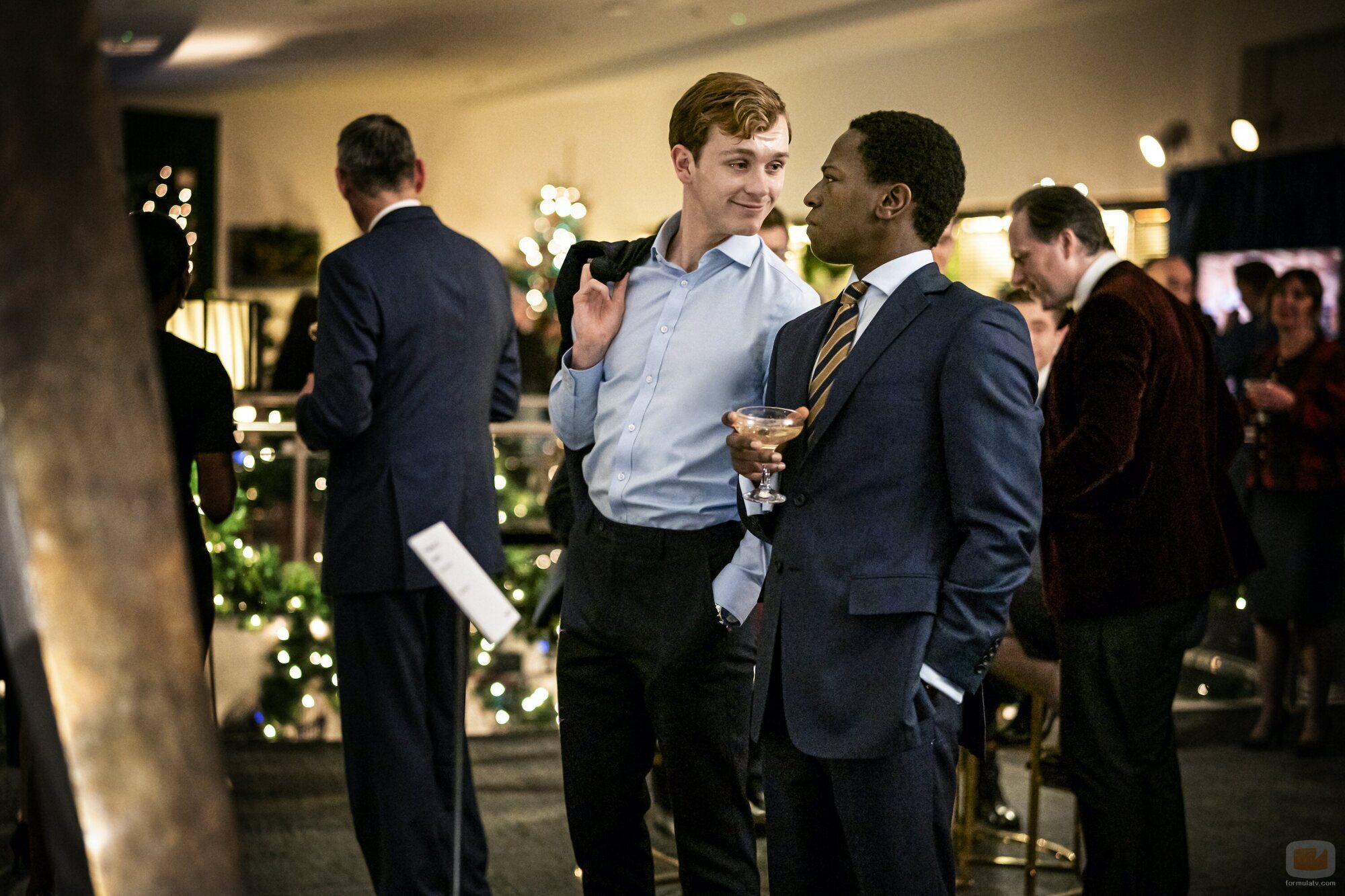 Harry Lawtey y David Jonsson en el 1x06 de 'Industry'