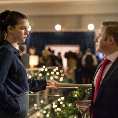 Marisa Abela y Conor MacNeill en 1x06 'Cascanueces' de 'Industry'