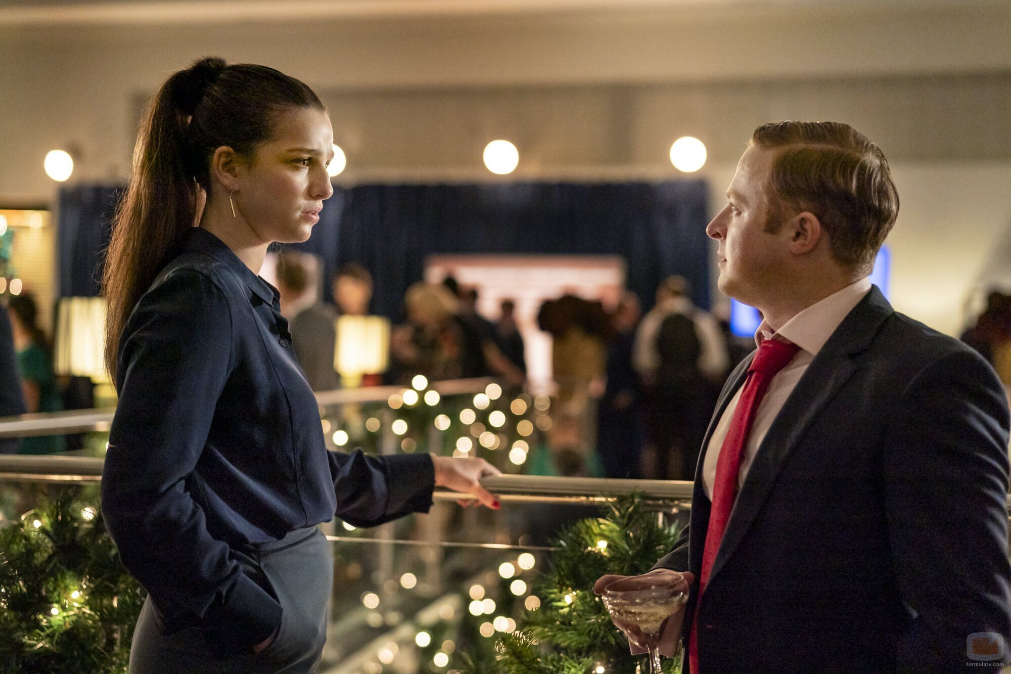 Marisa Abela y Conor MacNeill en 1x06 'Cascanueces' de 'Industry'