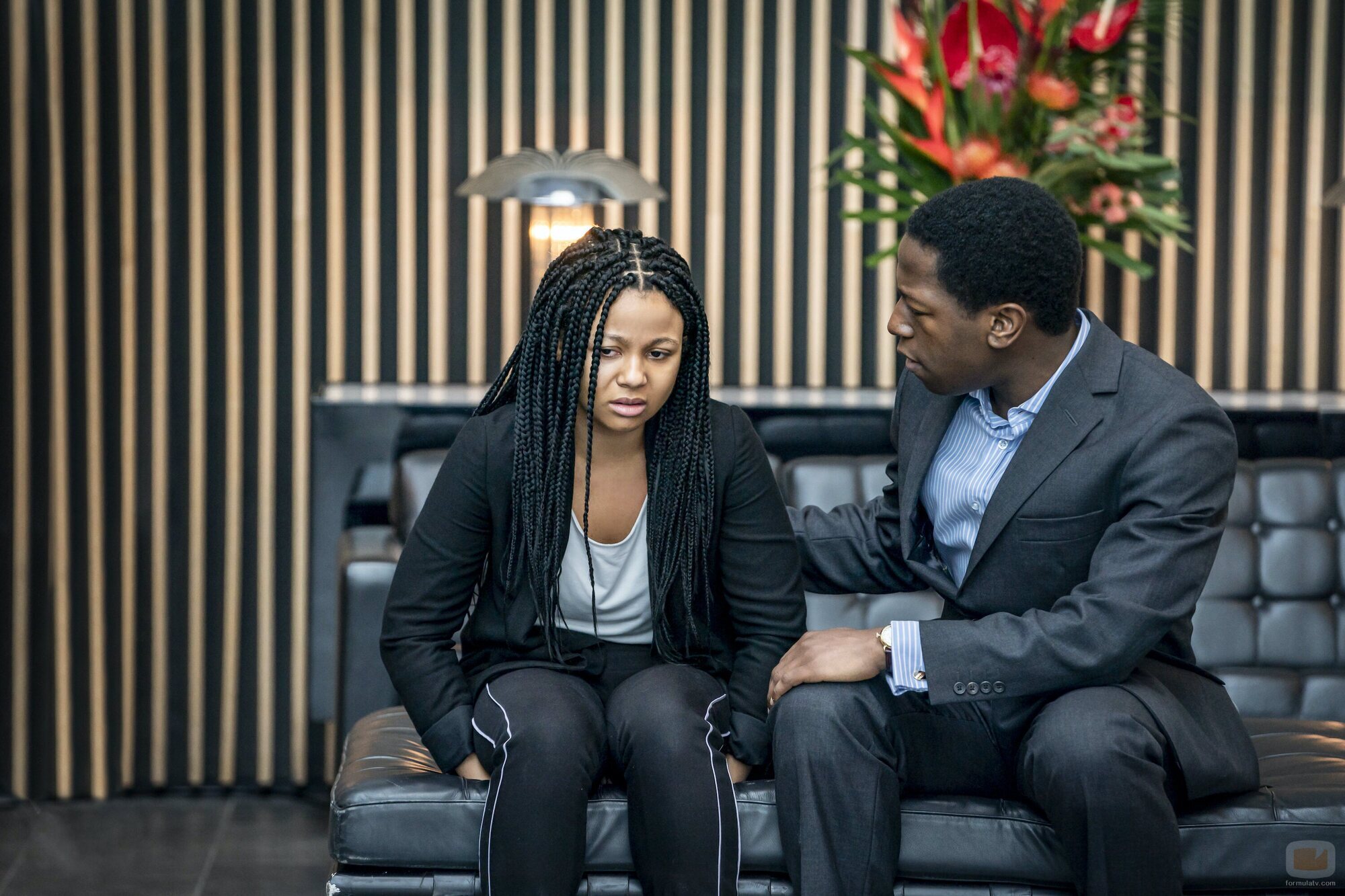 David Jonsson y Myha'la Herrold en 1x08 titulado 'Reducción de Fuerza' de 'Industry'