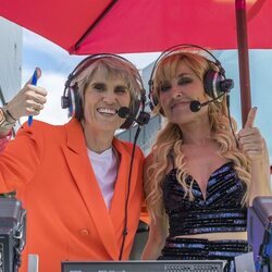 Paloma del Río y Cayetana Guillén Cuervo retransmiten el estreno de 'La familia de la tele'