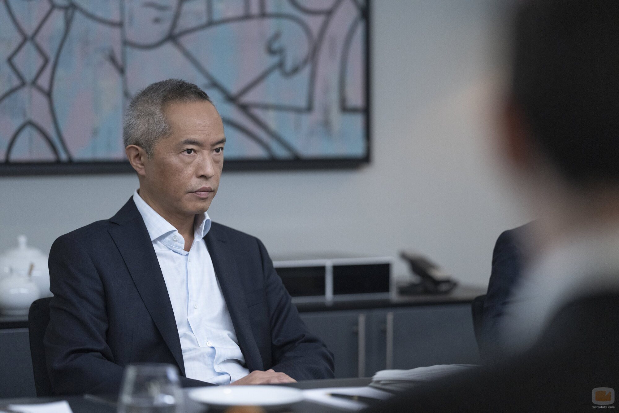 Ken Leung en la temporada 2 y el capítulo 02 de 'Industry'