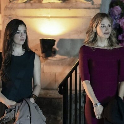 Marisa Abela y Katrine De Candole en 2x02 titulado 'El Calamar Gigante' de 'Industry'