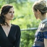 Marisa Abela y Katrine De Candole en Capítulo 4 titulado 'Algunas Mujeres' de 'Industry'