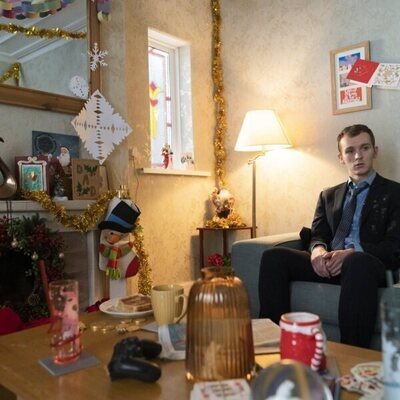 Harry Lawtey en 2x05 'Temporada de Cocina' de 'Industry'