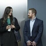 Marisa Abela y Conor MacNeill en el 2x07 de 'Industry'
