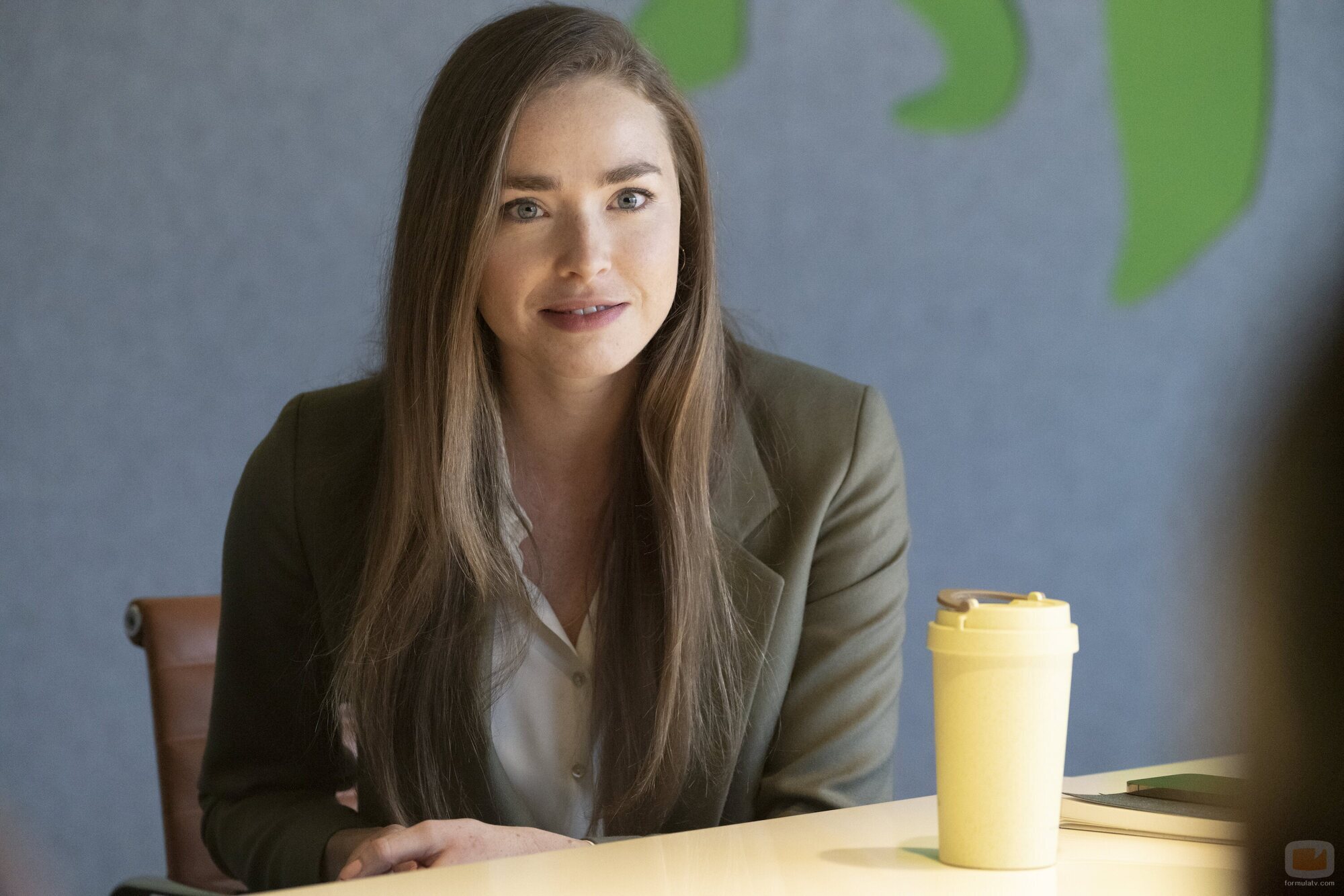 Freya Mavor en 2x07 titulado 'El lobo solitario y su cachorro' de 'Industry'