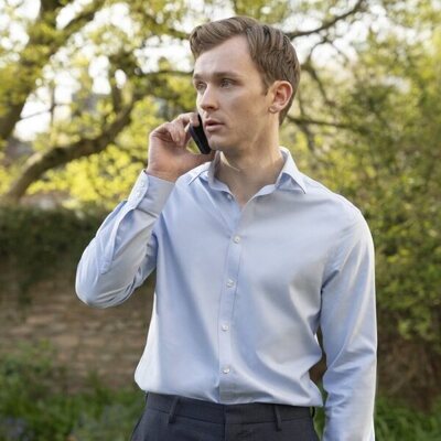 Harry Lawtey en el 3x01 de 'Industry'