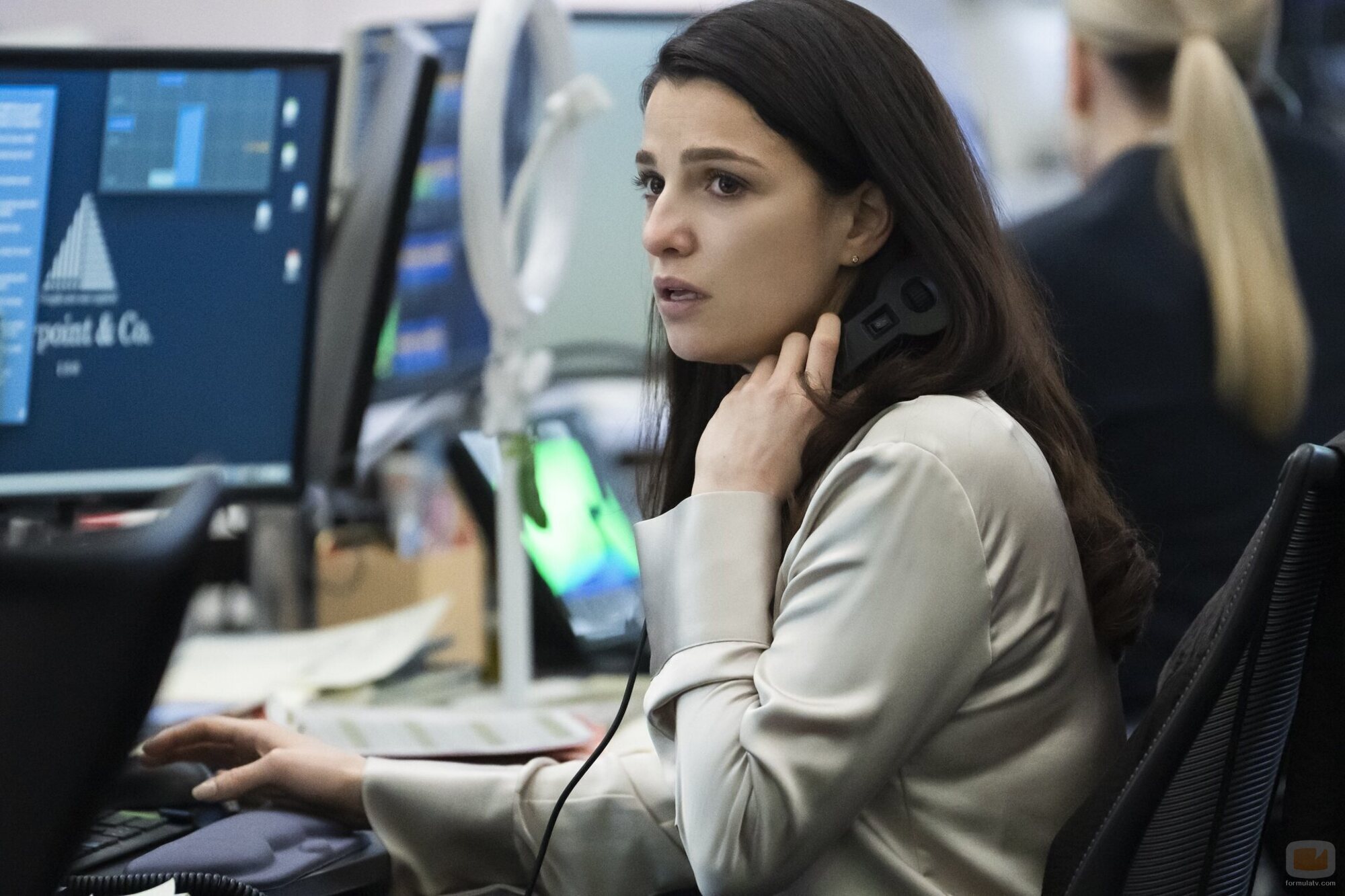 Imagen de Marisa Abela en 'Humo y Espejos' de 'Industry'