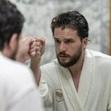 Kit Harington en 3x03 'Cambio Climático' de 'Industry'