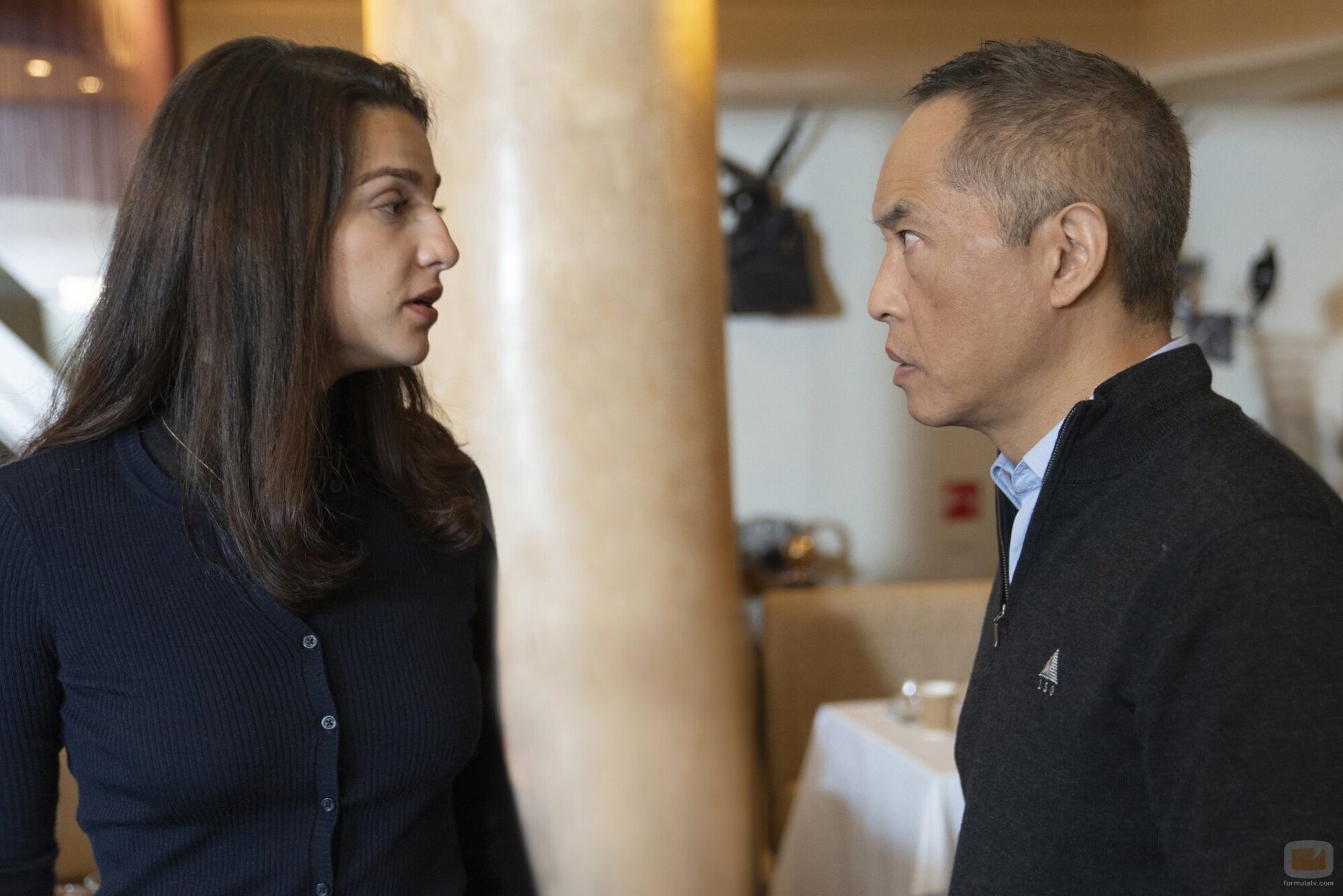Ken Leung y Marisa Abela en Capítulo 3 titulado 'Cambio Climático' de 'Industry'