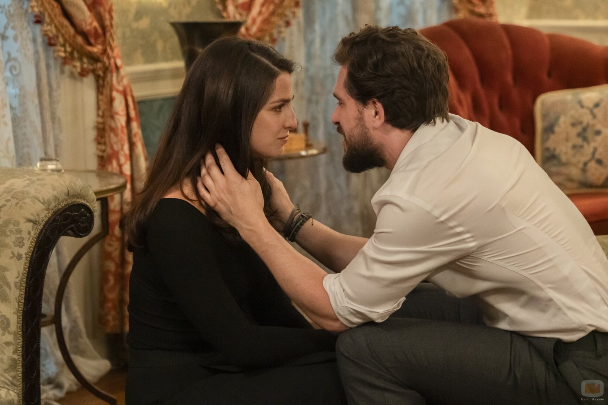 Kit Harington y Marisa Abela en la temporada 3 y el capítulo 05 de 'Industry'