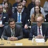 Kit Harington en 3x05 titulado 'Hombre de Empresa' de 'Industry'