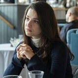 Marisa Abela en 3x06 titulado 'Nikki Beach, o: Muchas Maneras de Perder' de 'Industry'