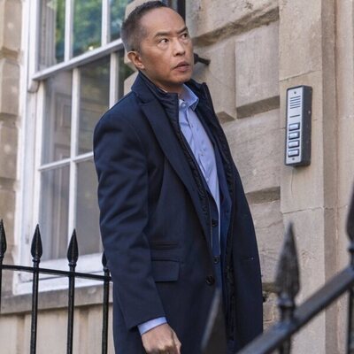 Ken Leung en 3x06 'Nikki Beach, o: Muchas Maneras de Perder' de 'Industry'