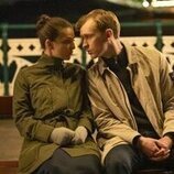 Marisa Abela y Harry Lawtey en 'Idiota Útil' de 'Industry'