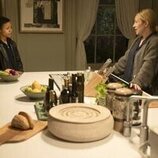 Sarah Goldberg y Myha'la Herrold en Capítulo 7 titulado 'Idiota Útil' de 'Industry'