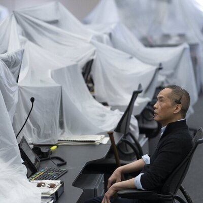 Imagen de Ken Leung en 3x08 'Abundancia Infinita' de 'Industry'