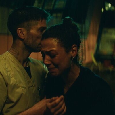 Haley Louise Jones en 1x05 'Efectos secundarios' de 'Krank: Berlín al límite'