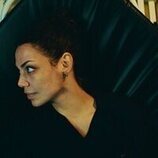 Haley Louise Jones en el 1x06 de 'Krank: Berlin'