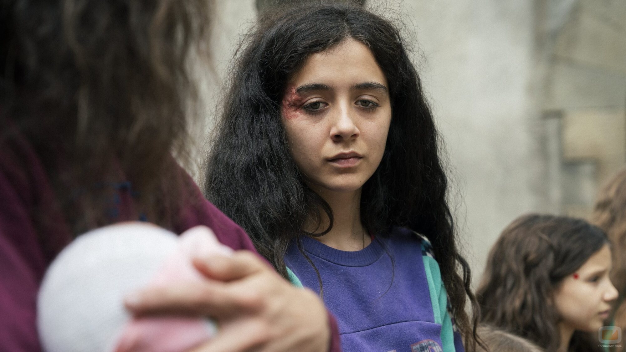 Irene Balmes en Capítulo 3 titulado 'Cantando bajo la lluvia' de 'La Mesías'