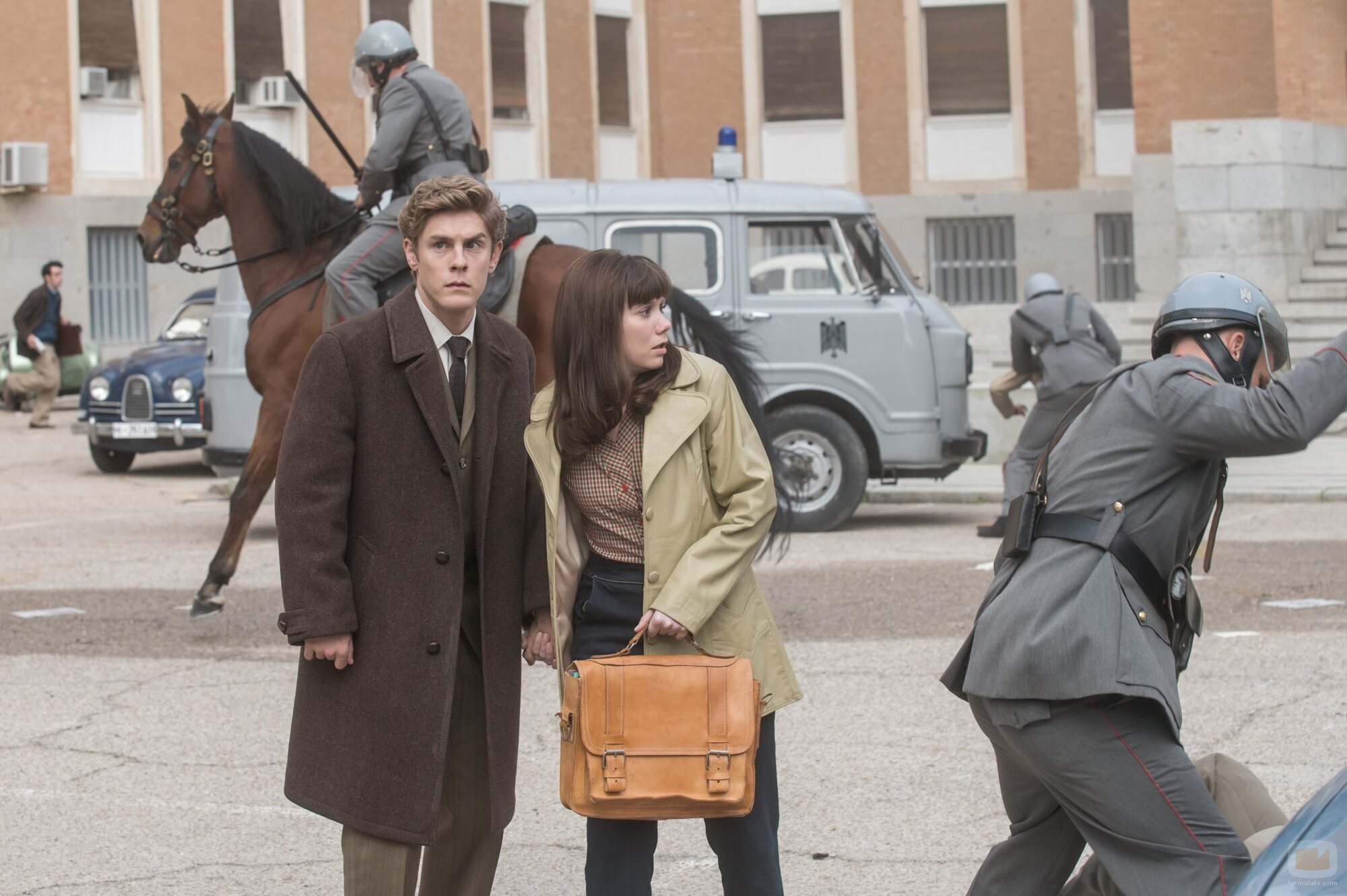 Patrick Criado y Laia Manzanares en la temporada 1 y el capítulo 01 de 'La canción'