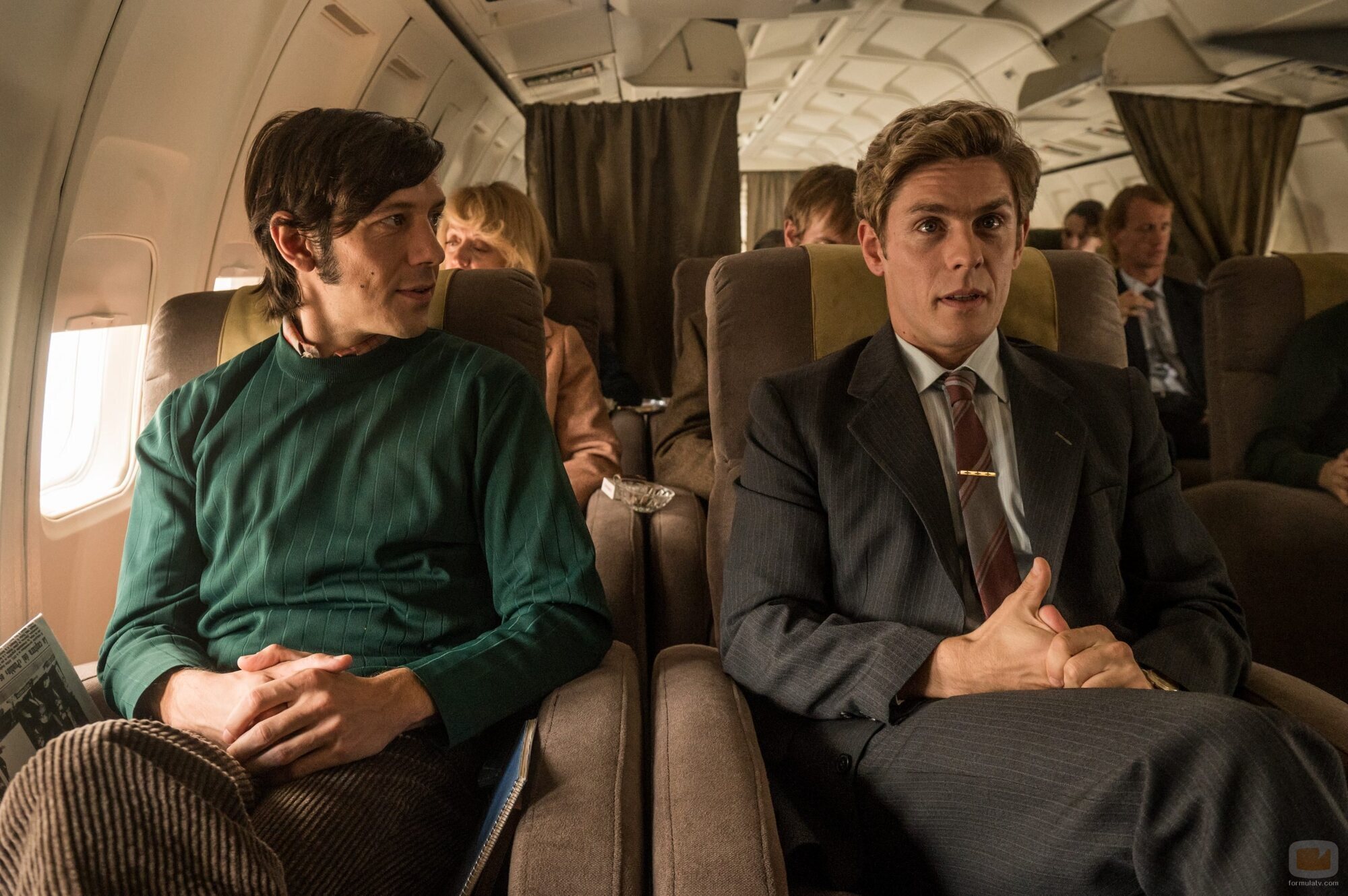 Patrick Criado y Marcel Borràs en la temporada 1 y el capítulo 01 de 'La canción'