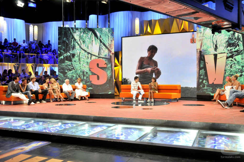 Christian Gálvez entrevista a Maite Zúñiga en 'Supervivientes 2009'