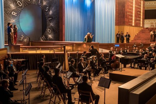 Escena de Capítulo 3 titulado 'La gala' de 'La canción'