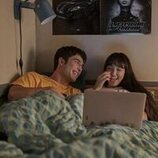 Wally Baram y Benito Skinner en el 1x01 de 'Impostura'