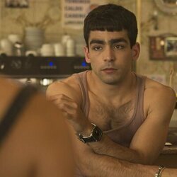 Omar Ayuso en el 1x03 de 'Mariliendre'