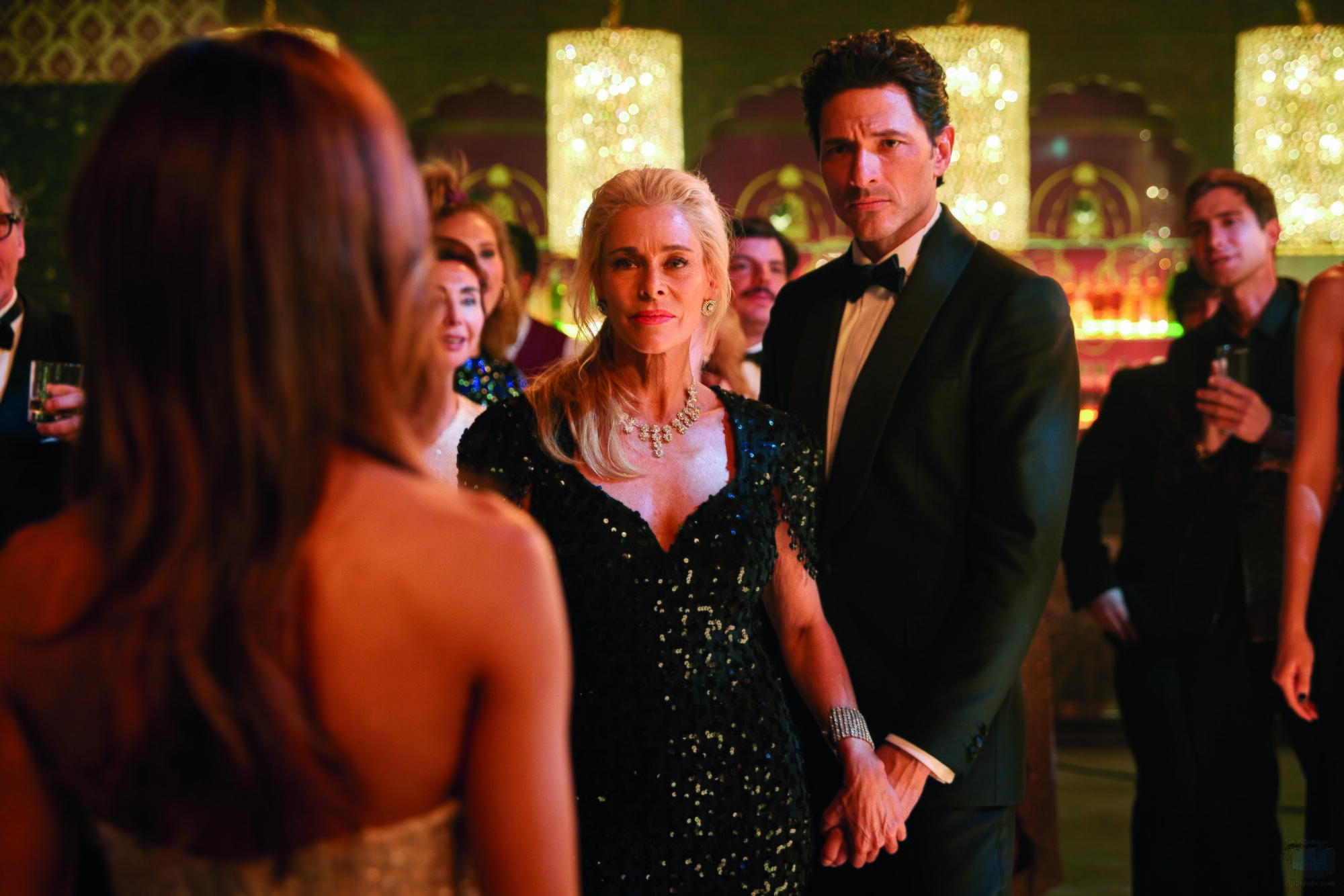 Belén Rueda y Andrés Velencoso en Capítulo 1 titulado 'La reina de la noche' de 'Eva & Nicole'