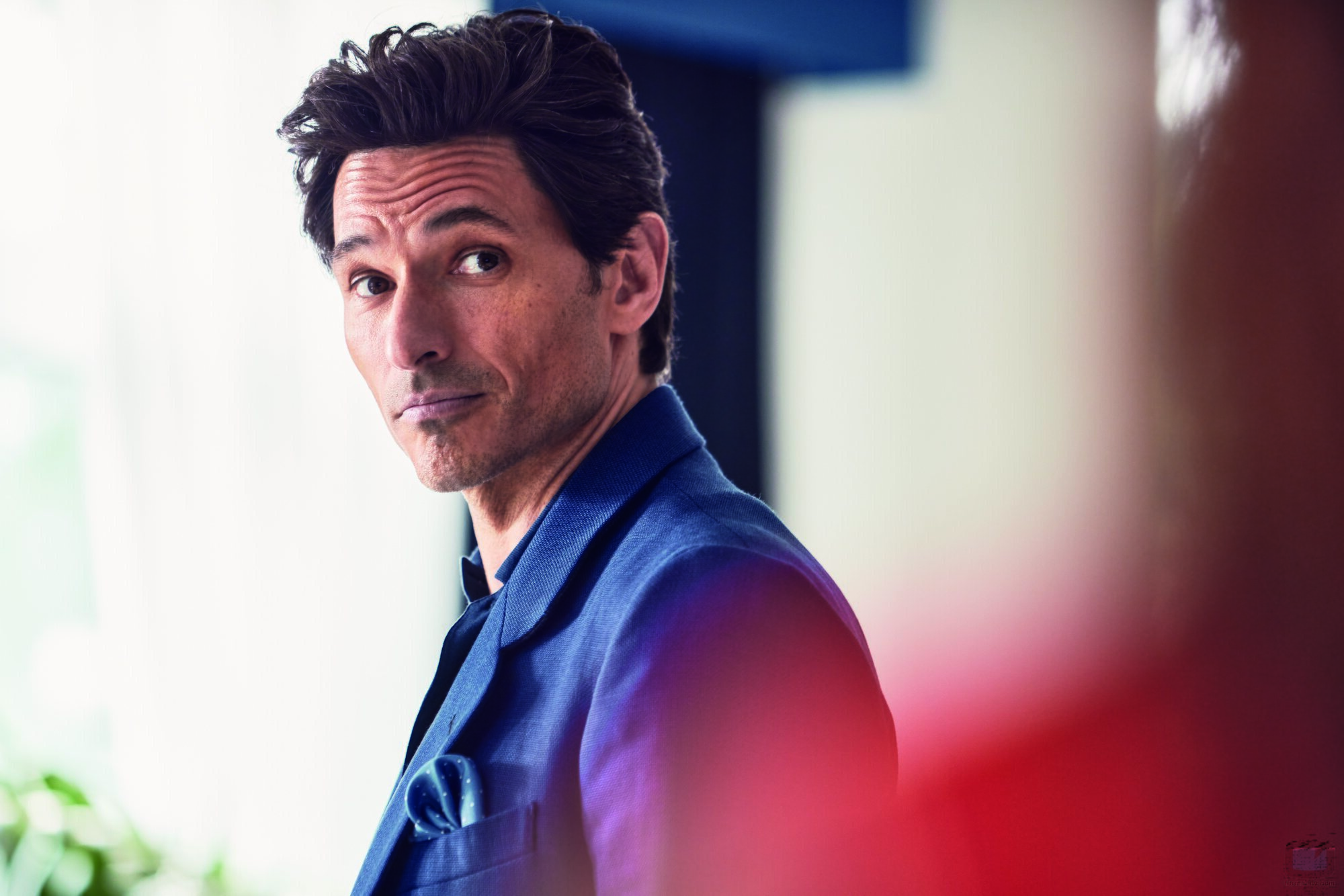 Andrés Velencoso en la temporada 1 y el capítulo 01 de 'Eva & Nicole'