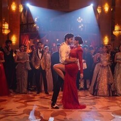 1x04 titulado 'Un baile inolvidable' de 'La realeza'