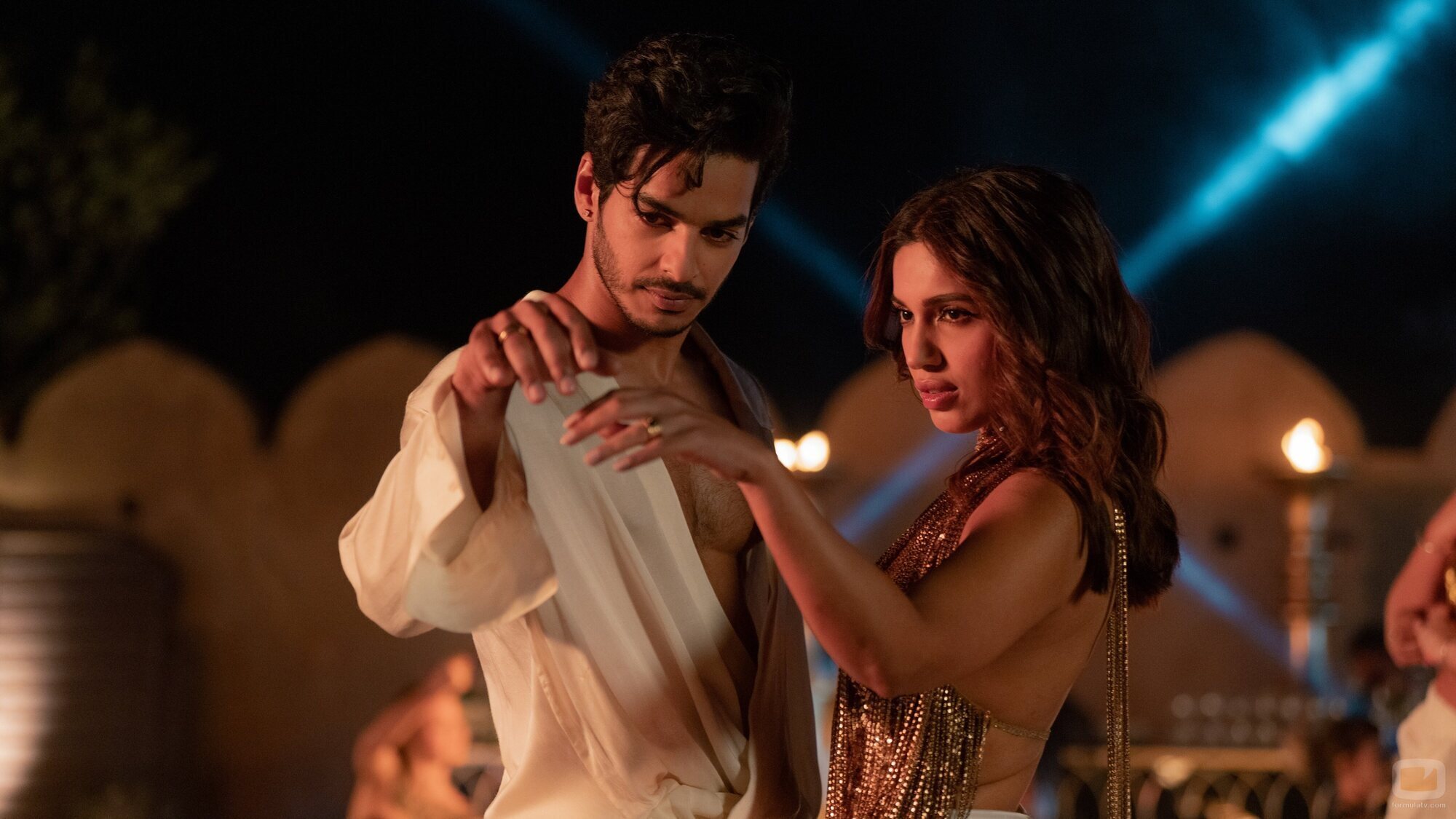 Ishaan Khatter y Bhumi Pednekar en la temporada 1 y el capítulo 05 de 'La realeza'