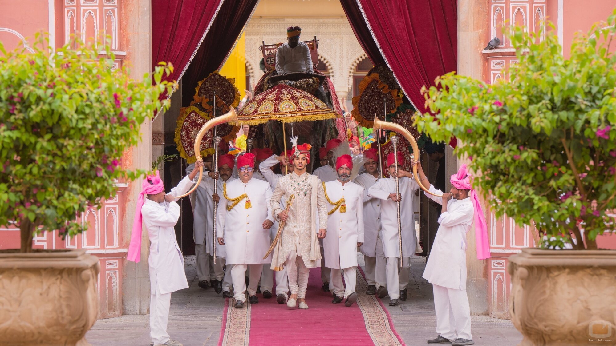 Ishaan Khatter en Capítulo 6 titulado 'El marajá y la directora' de 'La realeza'