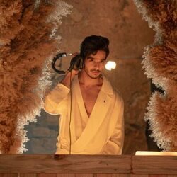 Ishaan Khatter en Capítulo 5 titulado 'Factor ex' de 'La realeza'