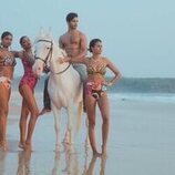 Ishaan Khatter en el 1x01 de 'La realeza'