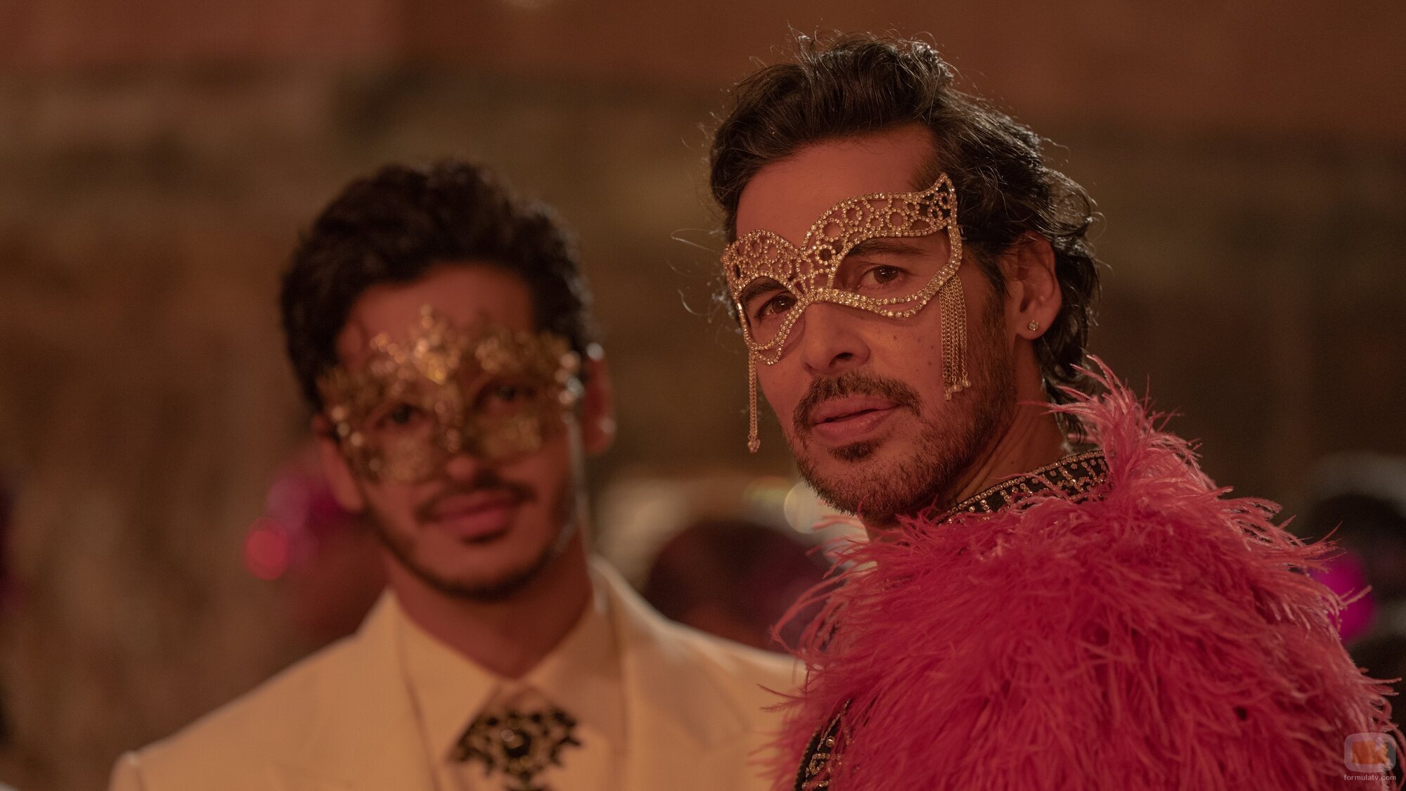 Imagen de Capítulo 4 titulado 'Un baile inolvidable' de 'La realeza'