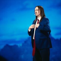 Tommy Cash (Estonia), en la Semifinal 1 de Eurovisión 2025