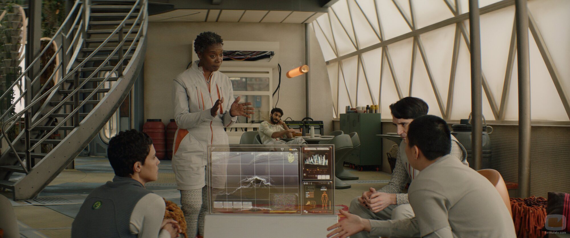 Imagen de Noma Dumezweni en 1x01 titulado 'FreeCommerce' de 'Matabot'