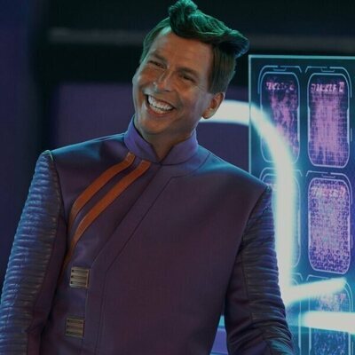 Jack McBrayer en 'FreeCommerce' de 'Murderbot'