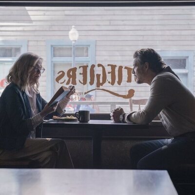 Pedro Pascal y Catherine O'Hara en el 2x06 de 'The Last of Us'