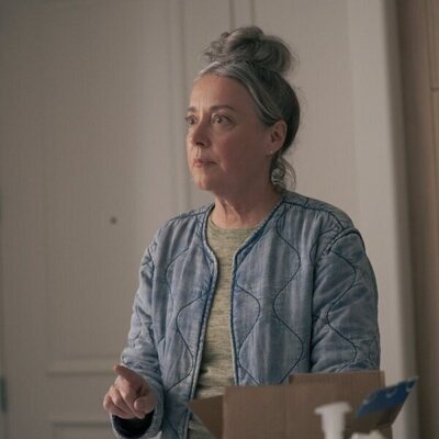 Jane Adams en el 4x08 de 'Hacks'