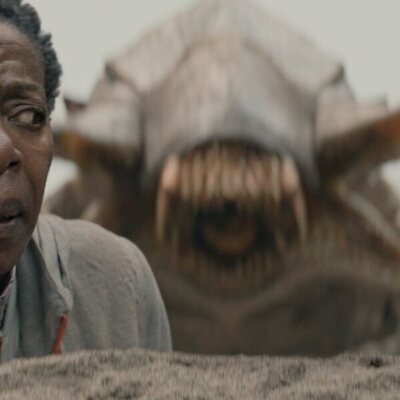 Noma Dumezweni en 1x02 'Contacto visual' de 'Matabot'