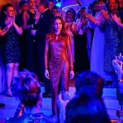 Hiba Abouk en 1x02 titulado 'La Nuit de Eva' de 'Eva & Nicole'